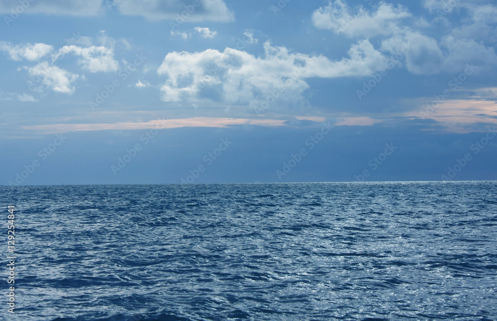 Obraz premium Blue sea