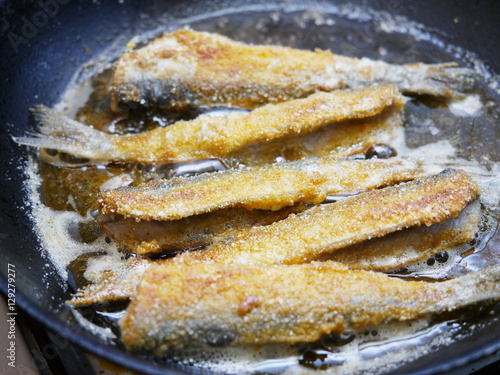 frying cut fish