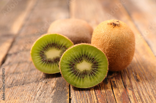 fresh kiwi