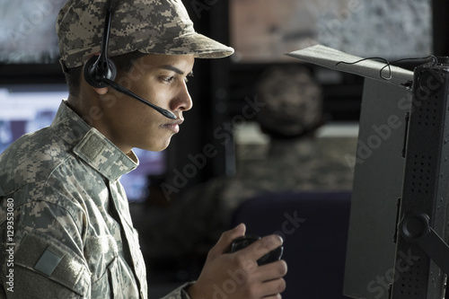 Εκτύπωση καμβά Portrait of a military drone operator