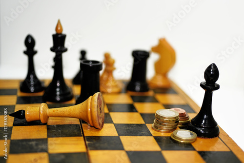 Billede på lærred Abstract composition of chess figures.