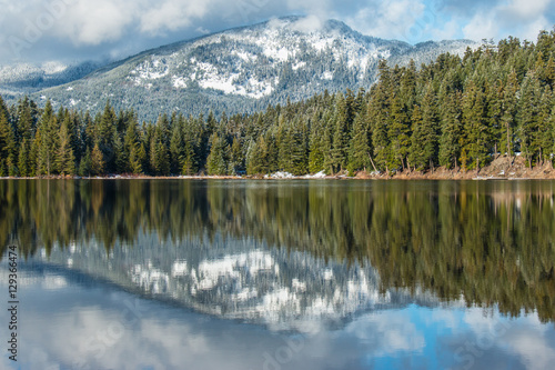 Fototapeta Naklejka Na Ścianę i Meble -  Lost Lake, Whistler on a beautiful sunny winter day