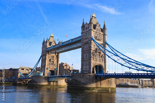 Fototapeta Naklejka Na Ścianę i Meble -  Tower Bridge on Sunny Day ,London United Kingdom