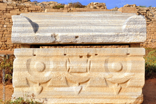 Ruinen der antiken Kreuzfahrerstadt Caesarea Maritima photo