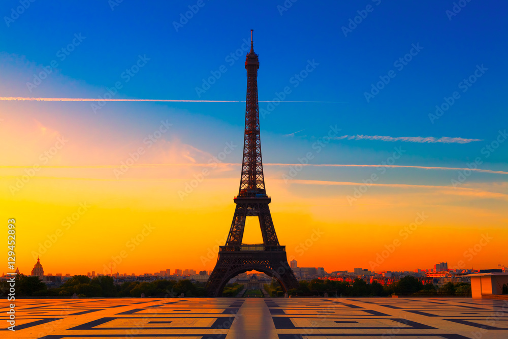 The Eiffel Tower at Sunrise, Paris, France