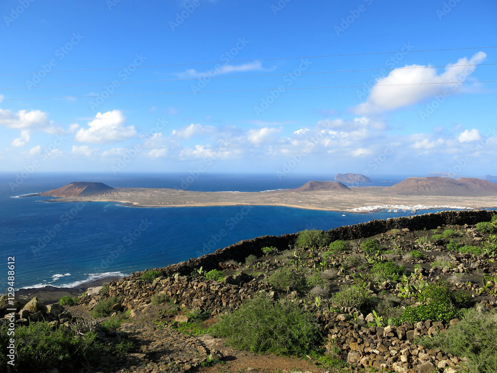 Fototapeta premium Landscape from the top of the cliffs (Lanzarote, Canary Islands, Spain)