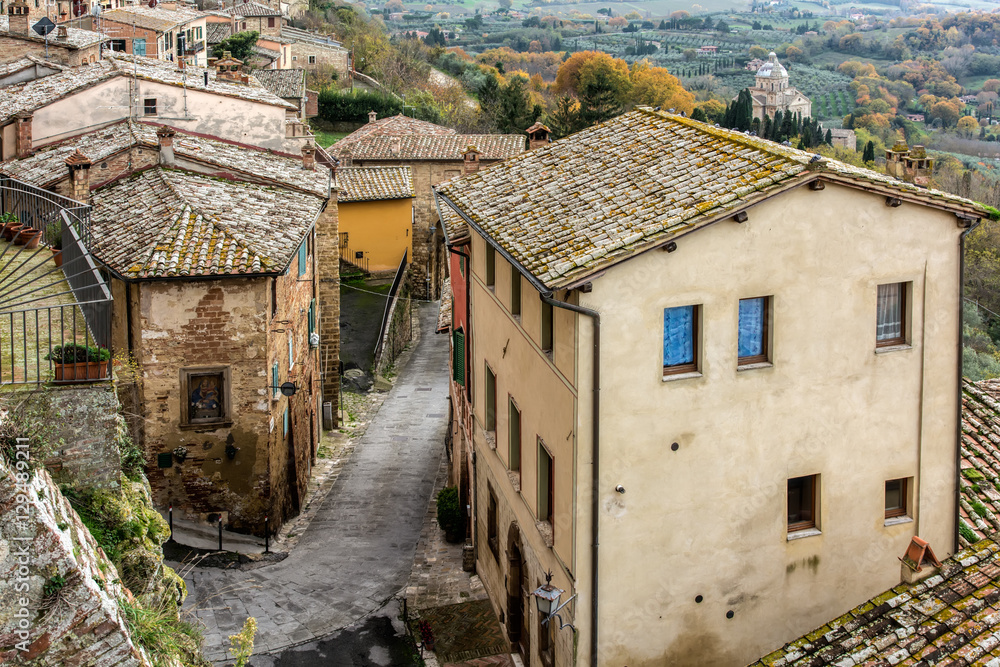 Montepulciano street view