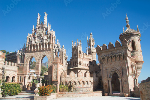 Fotografi Castillo de Colomares - Château en mémoire du Navigateur célèbre Christophe Colo