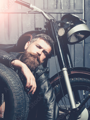 Fotografie Bearded man hipster biker