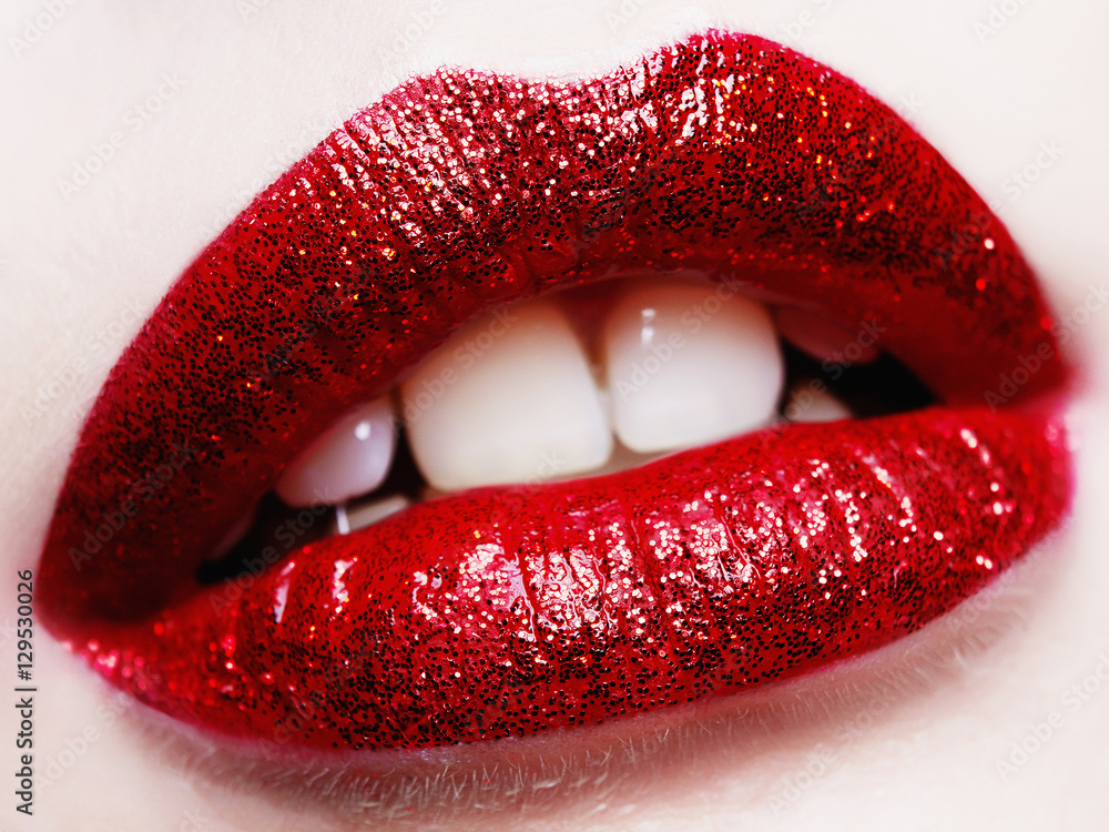 Fototapeta premium beautiful woman smile.red lipstick and white teeth