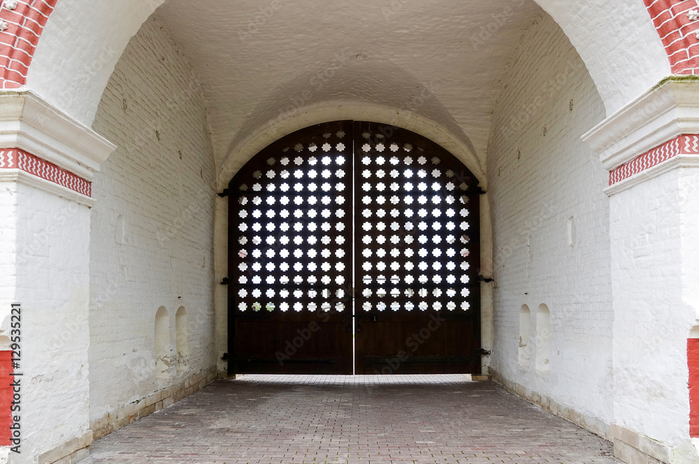 Fototapeta premium Ancient gate