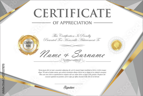 Certificate retro design template 