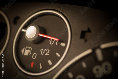 Car fuel gauge