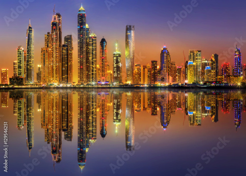 Dubai Marina bay, UAE © boule1301