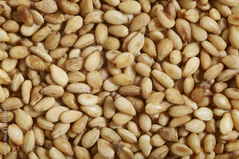 roasted sesame seeds