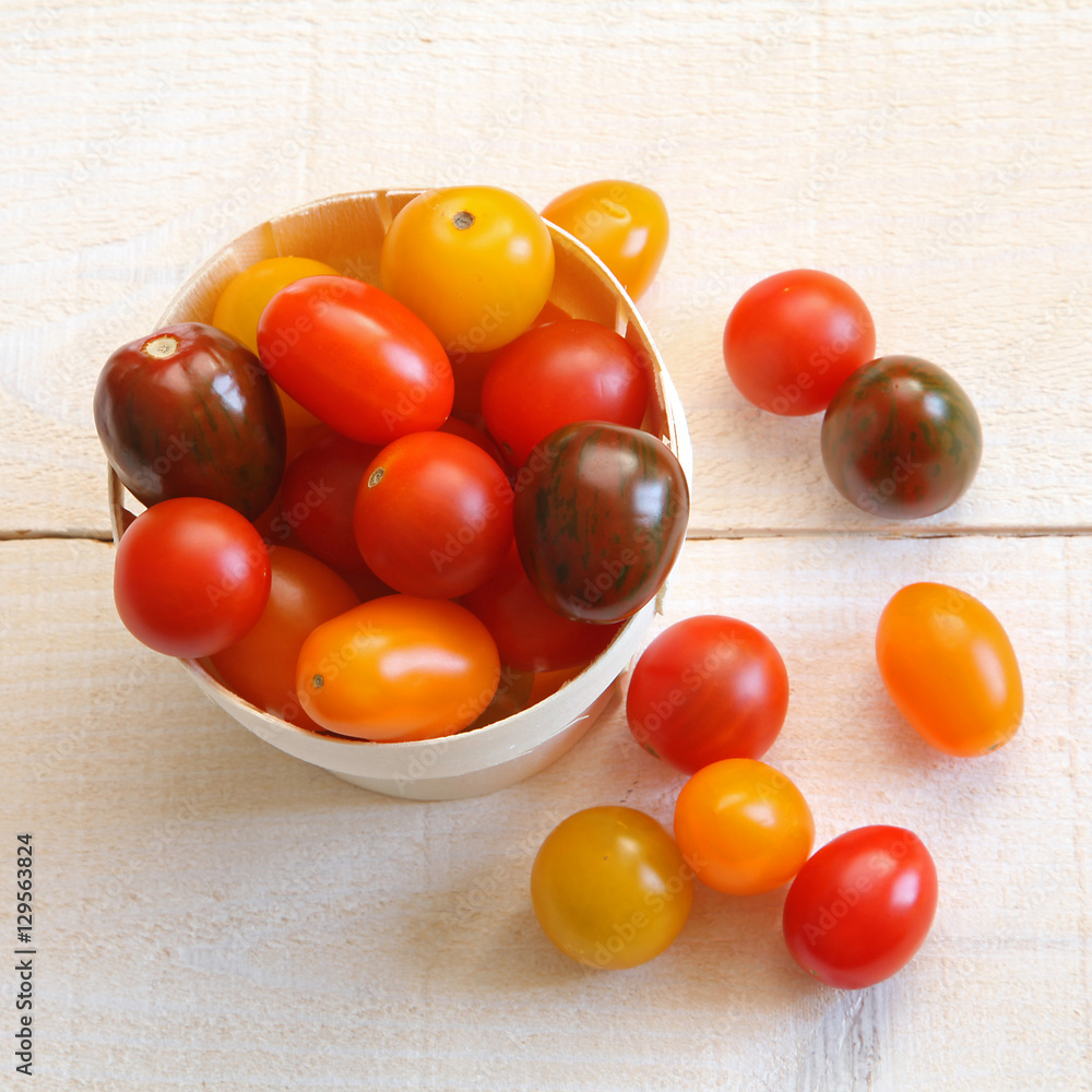 Assortiment de tomates cerises Assortiment de tomates cerises