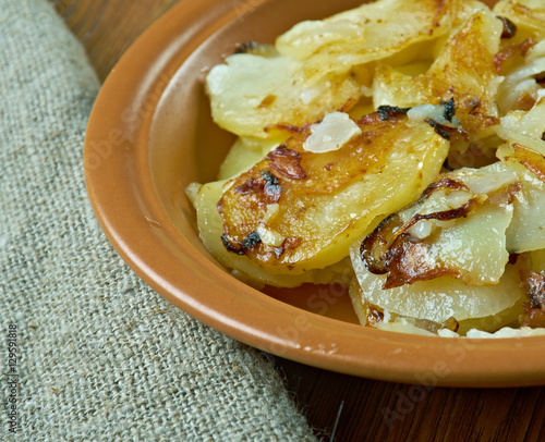 Lyonnaise potatoes photo