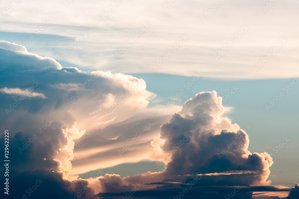 Fototapeta premium colorful dramatic sky with cloud at sunset