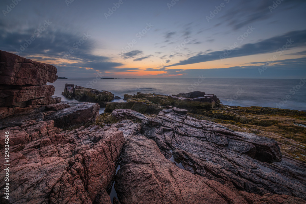 Rocky seascape sunrise 