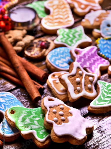 Fototapeta Naklejka Na Ścianę i Meble -  A long row of glazed cookies with canella ginger. Close up.