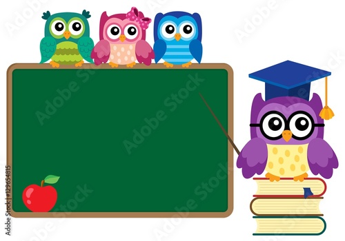 Stylized school owl theme image 4