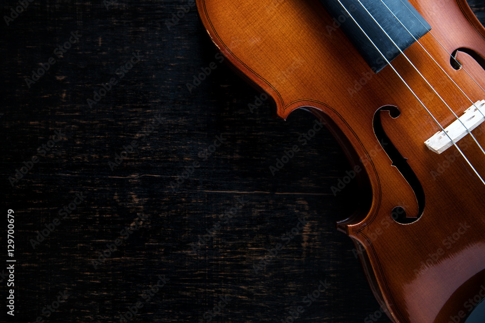 nødvendig Den sandsynlige Dempsey Violin on wooden dark background Stock Photo | Adobe Stock