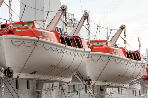 Rettungsboote © pit24