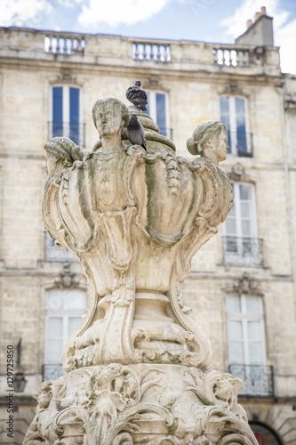 Fountaion place du Parlement, les trois Graces, Bordeaux, France