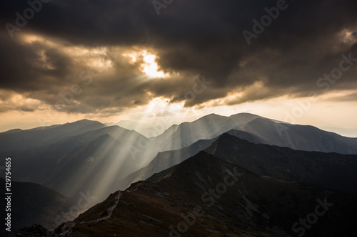 Fototapeta Naklejka Na Ścianę i Meble -  Promienie
