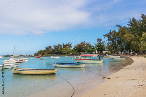 Grand Baie city beach, Mauritius © Alexey Pelikh