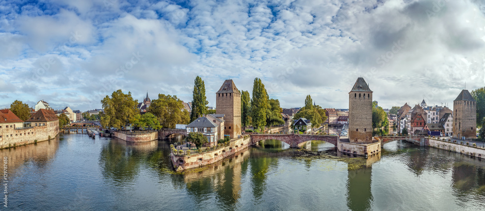 Naklejka premium Panorama of bridge Ponts Couverts, Strasbourg