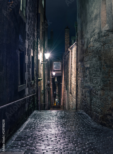 Narrow alleyway in Edinburgh Tapéta, Fotótapéta