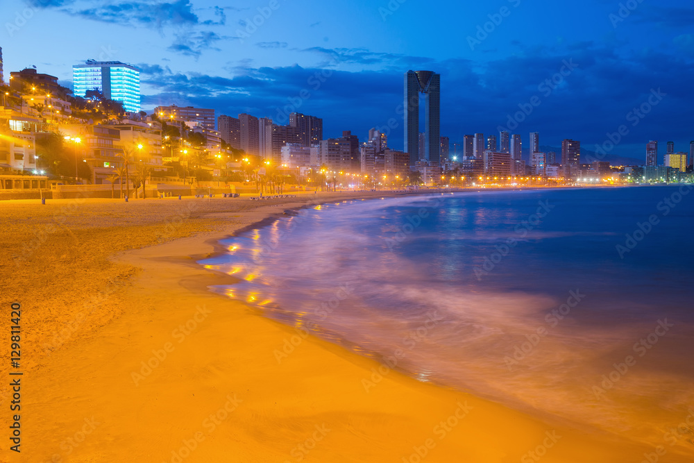 Obraz premium benidorm cityscape night