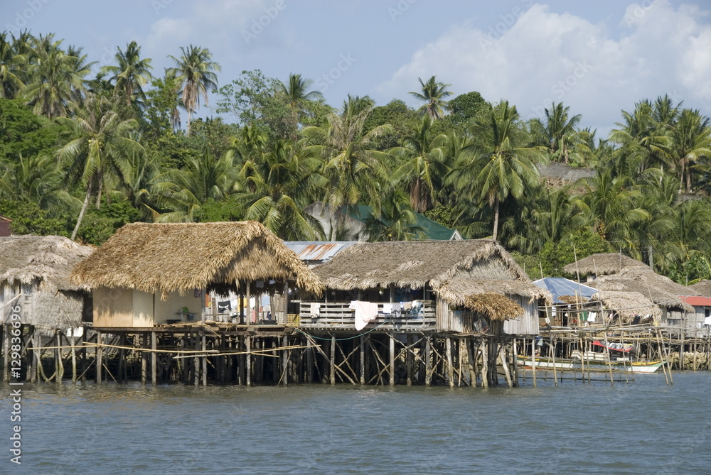 Fishermen's stilt houses, Pilar, Bicol, southern Luzon, Philippines Fishermen's stilt houses, Pilar, Bicol, southern Luzon, Philippines
