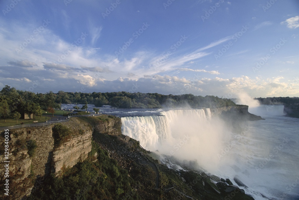 American Falls in foreground, with Horseshoe Falls in the background, Niagara Falls in the gorge that connects Lakes Ontario and Erie, Niagara, New York State American Falls in foreground, with Horseshoe Falls in the background, Niagara Falls in the gorge that connects Lakes Ontario and Erie, Niagara, New York State