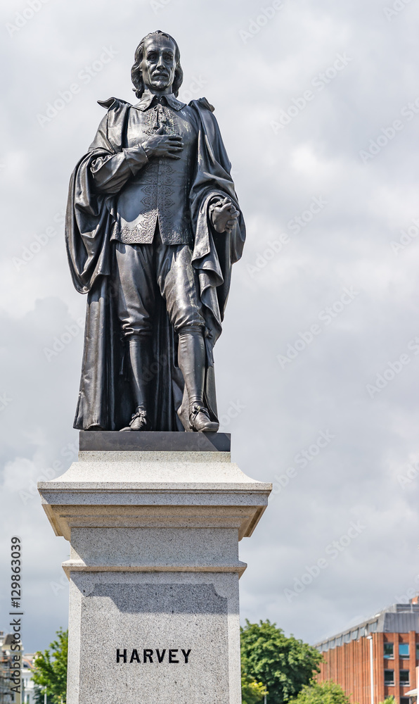 William Harvey Denkmal in Folkestone der Entdecker der Blutzirkulation