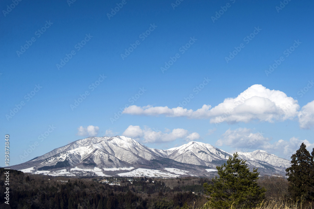 大山隠岐国立公園、蒜山高原の雪景色