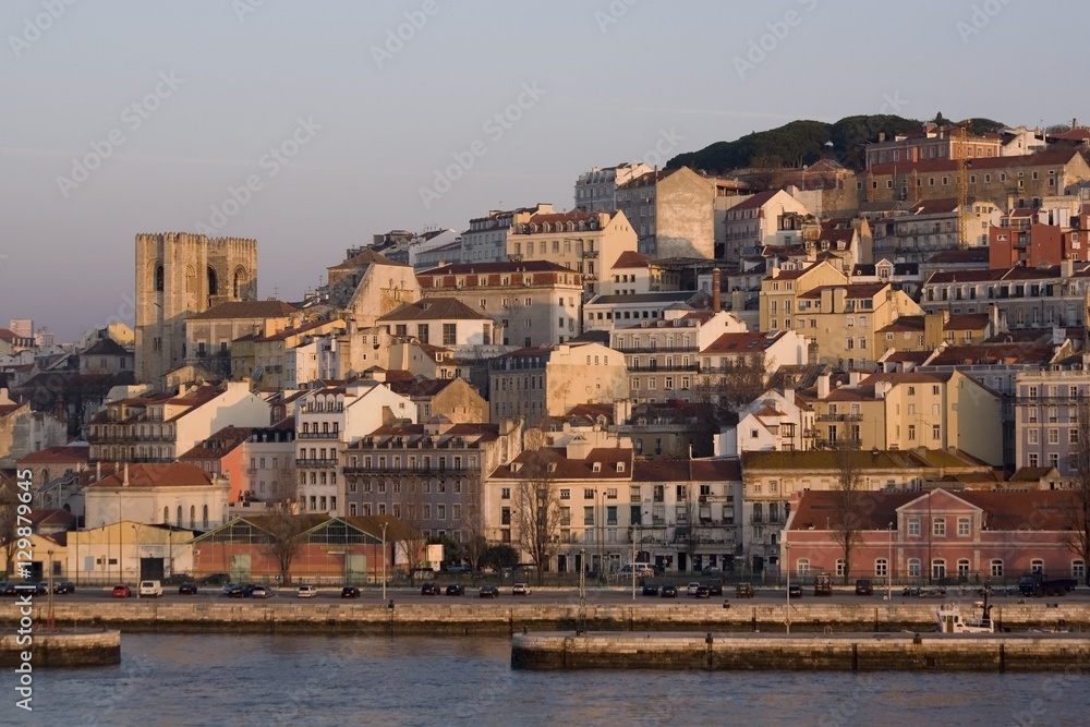 Cathedral and Alfama district at dawn, Lisbon, Portugal Cathedral and Alfama district at dawn, Lisbon, Portugal