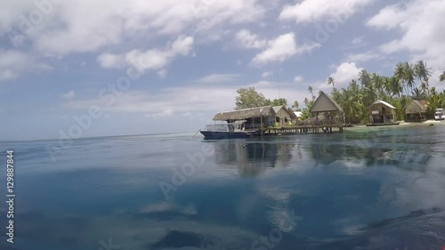 naviguer sur l'océan pacifique  photo