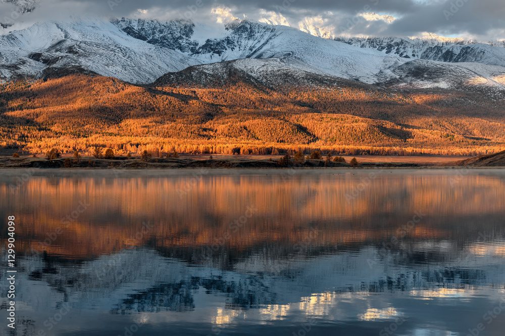 mountains lake snow reflection sunrise