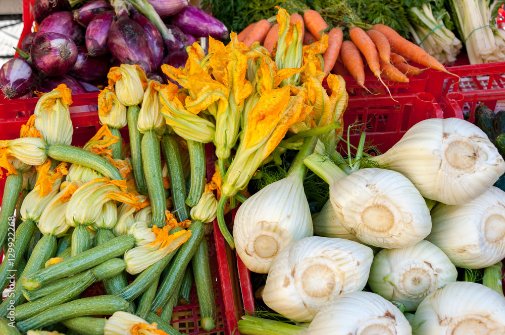 veganes Gemüse auf dem Markt