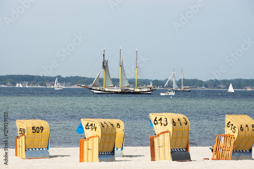 Fototapeta Naklejka Na Ścianę i Meble -  Segelschiff vor der Küste von Laboe, Kieler Förde, Schleswig-Holstein
