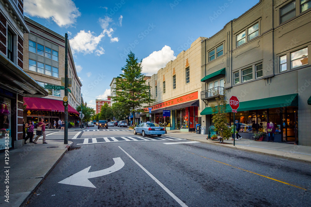 Intersection and buildings in downtown Asheville, North Carolina