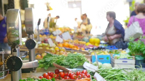 Wallpaper Mural people making shopping at the farmer's market Torontodigital.ca