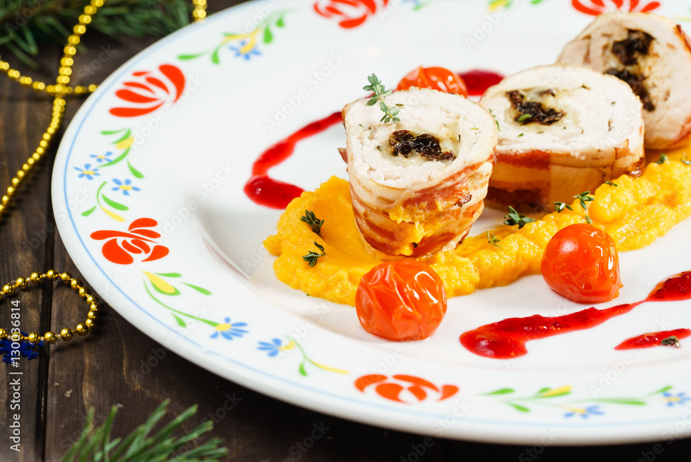 chicken rolls with carrot puree chicken rolls with carrot puree