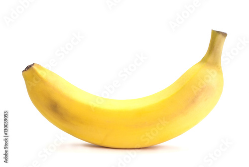 банан на белом фоне