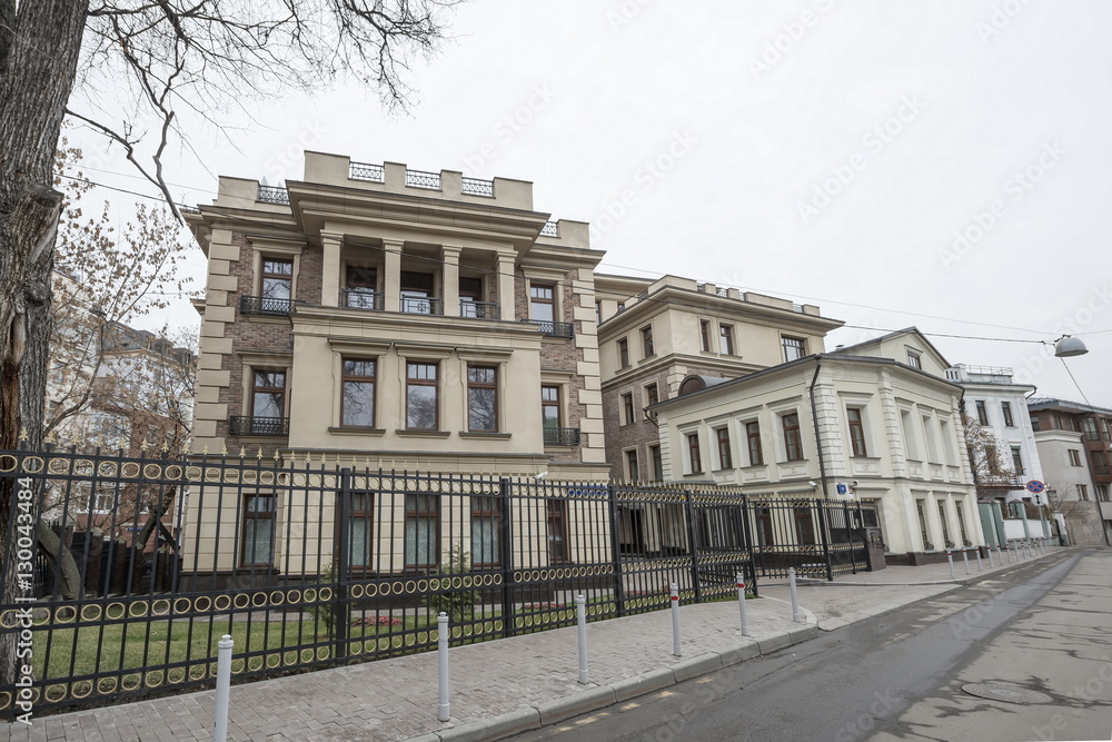 Obraz premium Luxury mansion in city center of Moscow, Russia.