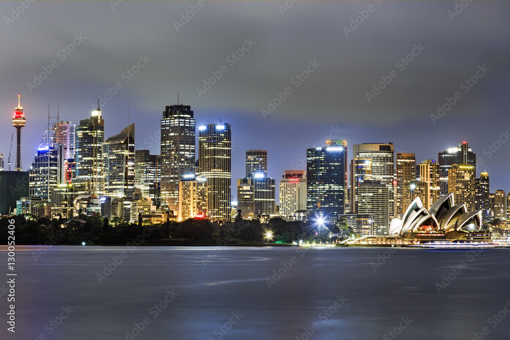 Fototapeta premium Sy Cremorne 105 mm set