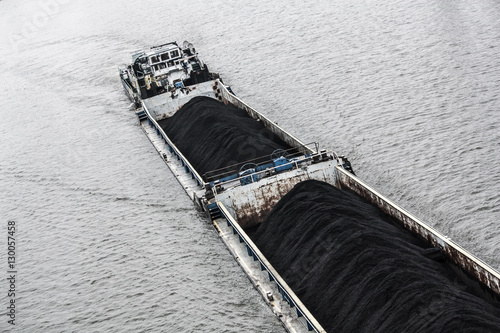 Leinwand Poster Coal barge