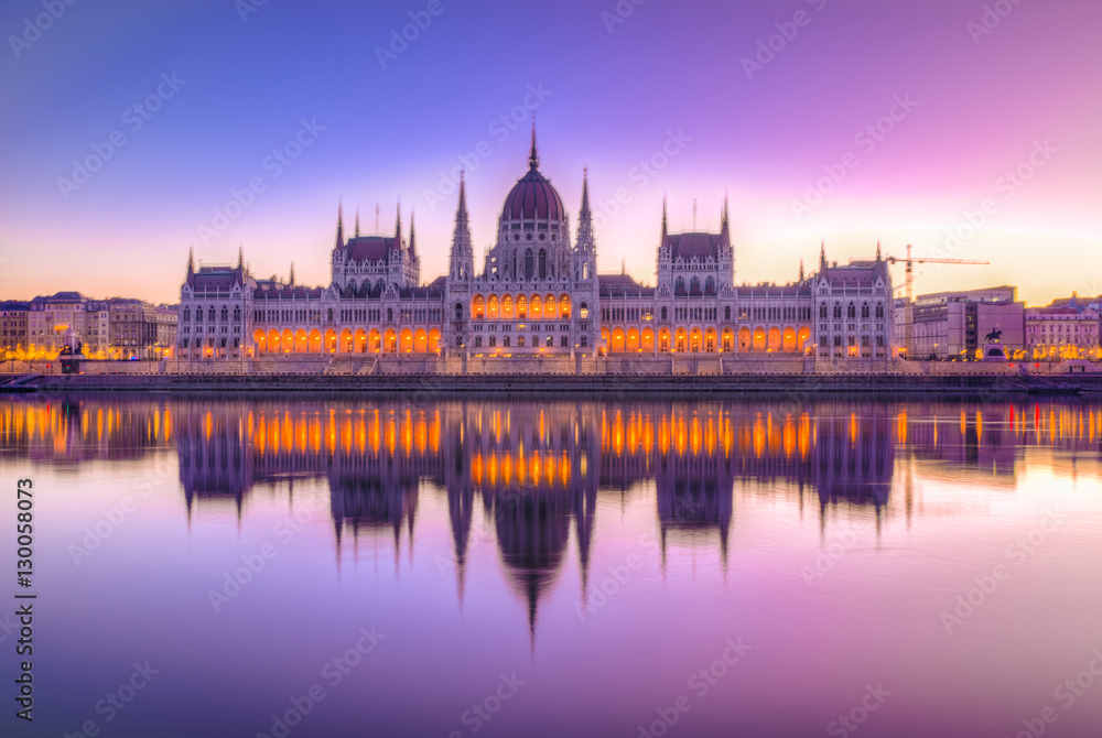 Fototapeta premium Hungarian Parliament and the Danube river at night, Budapest, Hungary